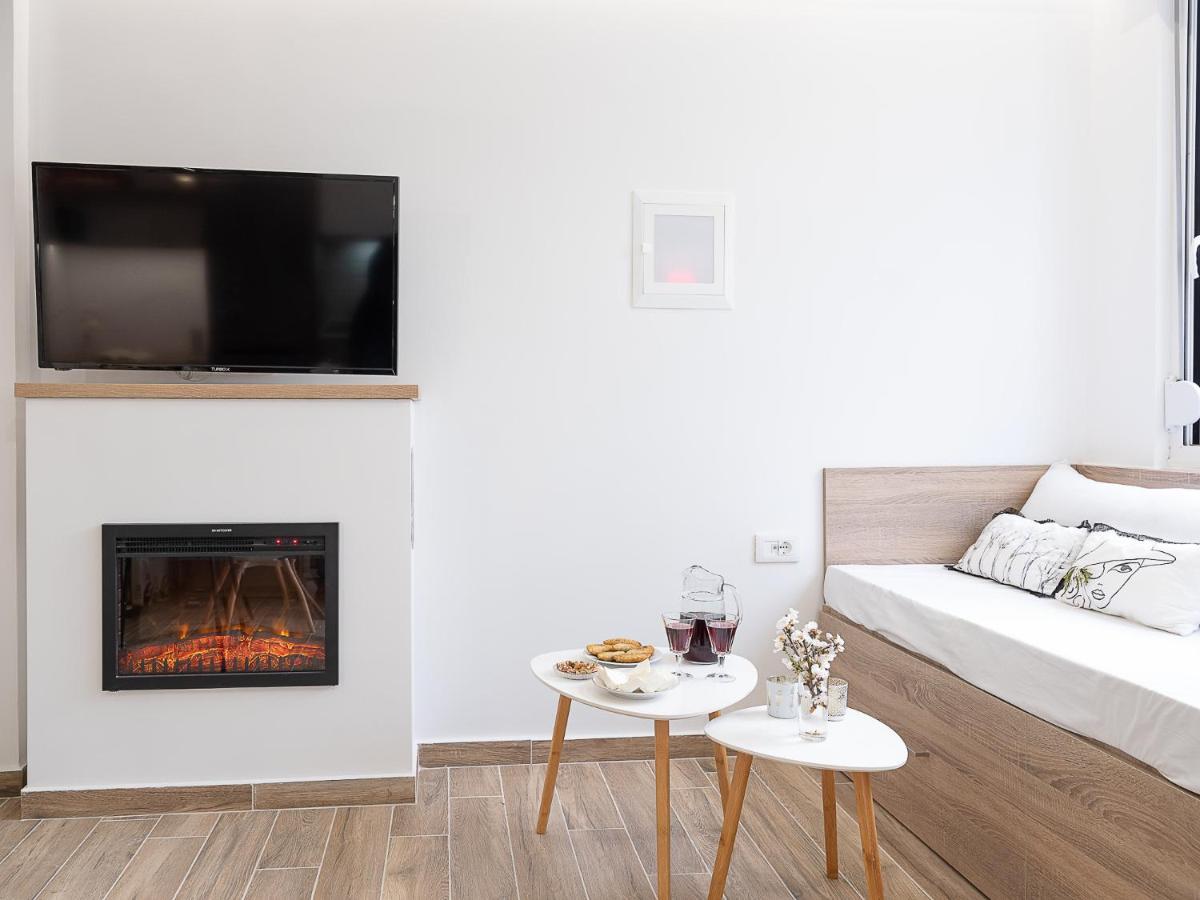 Cozy Studio In Dafnes Near To Heraklion Appartement Dhafnes Buitenkant foto